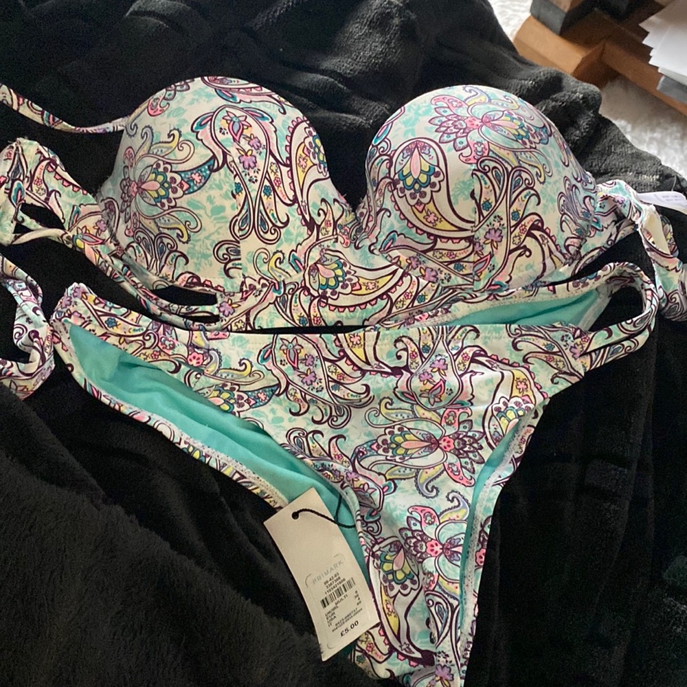 BNWT bikini